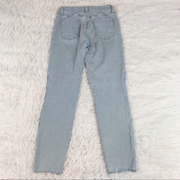 J BRAND Alana High Rise Crop Skinny Jeans Reverie wash light wash - Picture 9 of 11